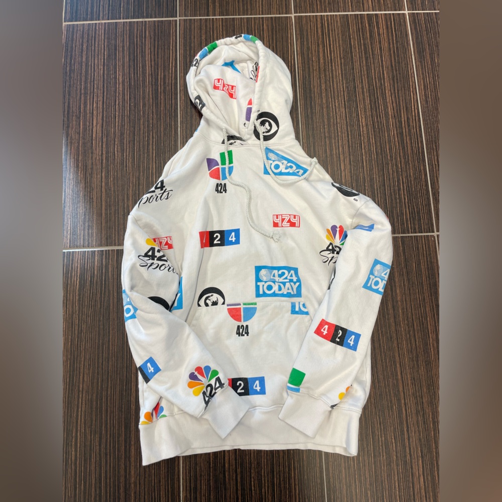 424 Hoodie News Symbols
